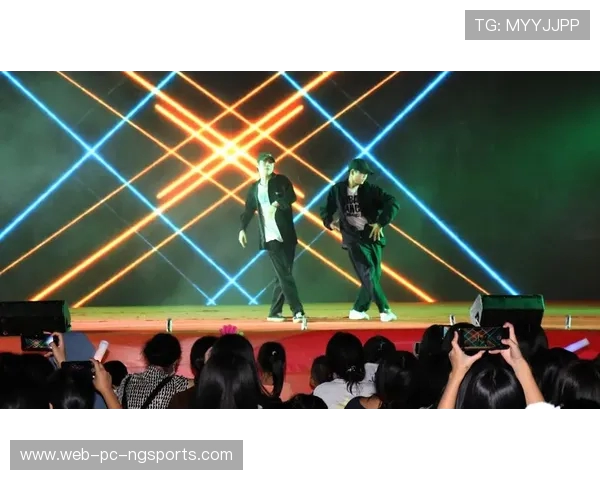 武汉街舞队技艺飞跃引领潮流创新高水平舞技展示