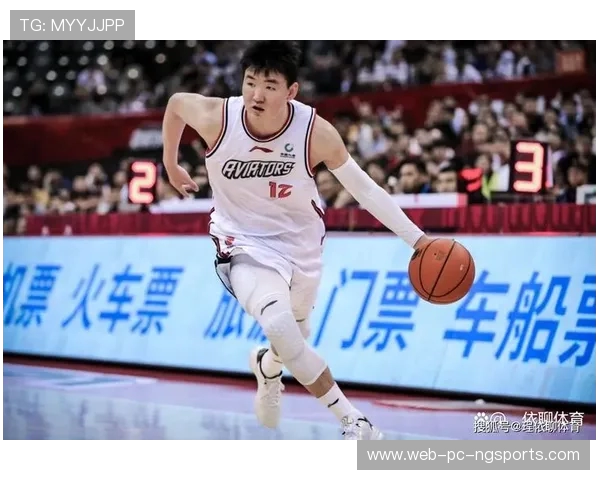 深圳篮球队节奏变革引发热议球迷期待新战术带来的精彩表现 深圳篮球队节奏变革引发热议球迷期待新战术带来的精彩表现