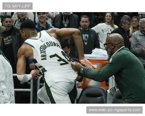 字母哥愤怒撕毁球衣雄鹿惨败后更衣室内爆发激烈冲突