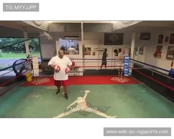 泰森与罗伊琼斯对决比分揭晓经典拳击赛的精彩瞬间回顾 泰森与罗伊琼斯对决比分揭晓经典拳击赛的精彩瞬间回顾
